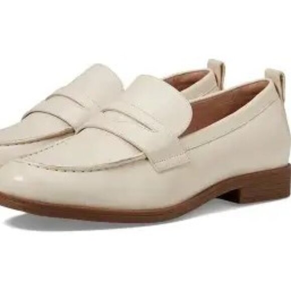 Cole Haan $120 Stassi Penny Loafer Women's Ivory Patent Leather Sz 11 NIB! - Picture 2 of 6